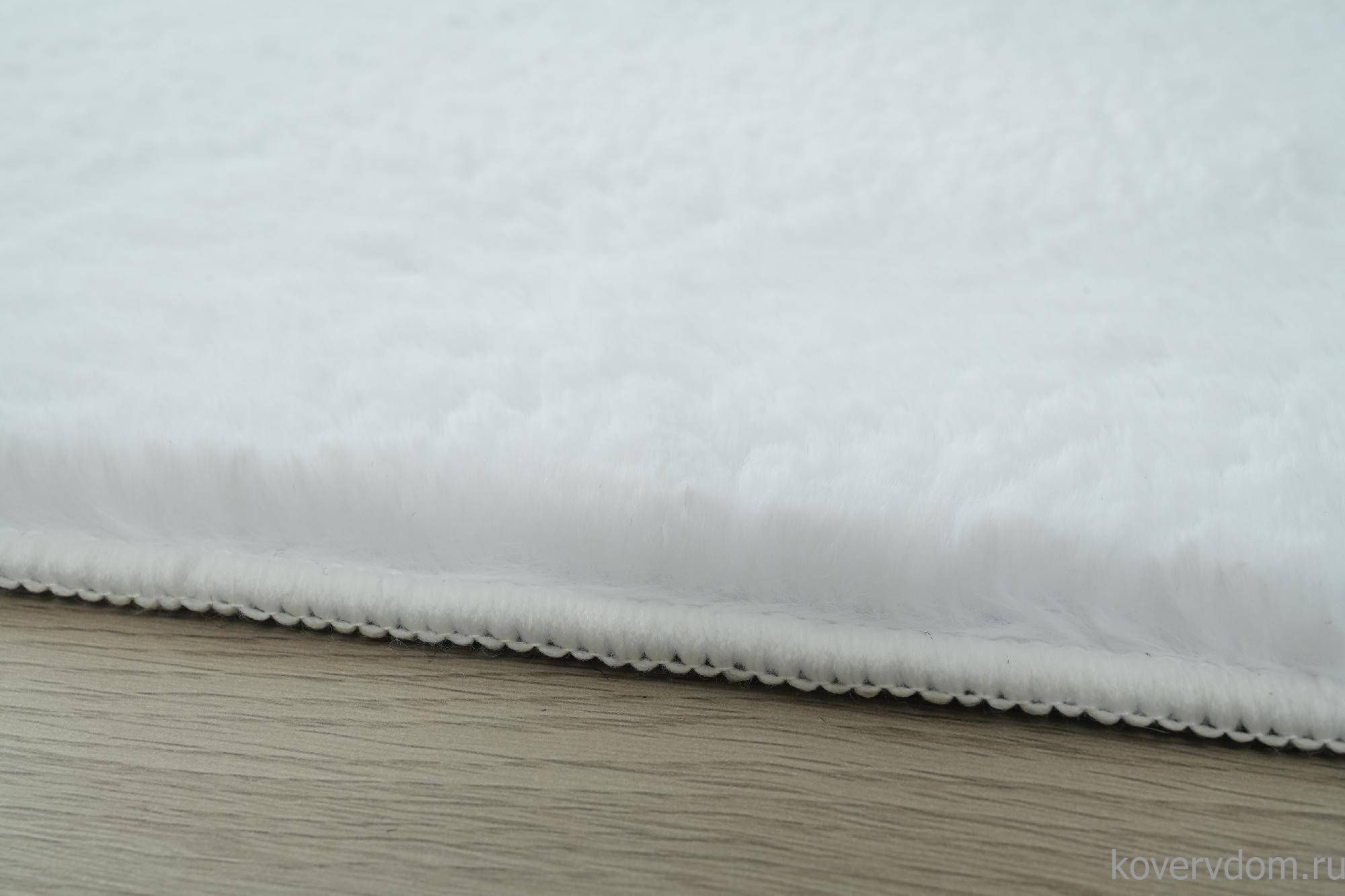 Ковер из искусственного меха RABBIT PX2000 WHITE Ковер из искусственного меха RABBIT PX2000 WHITE